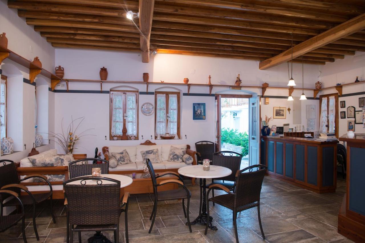 Hotel Efrosini Platis Gialos  Buitenkant foto