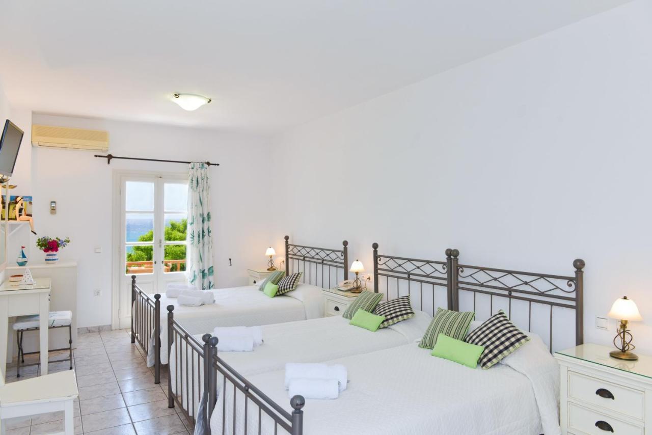 Hotel Efrosini Platis Gialos  Buitenkant foto