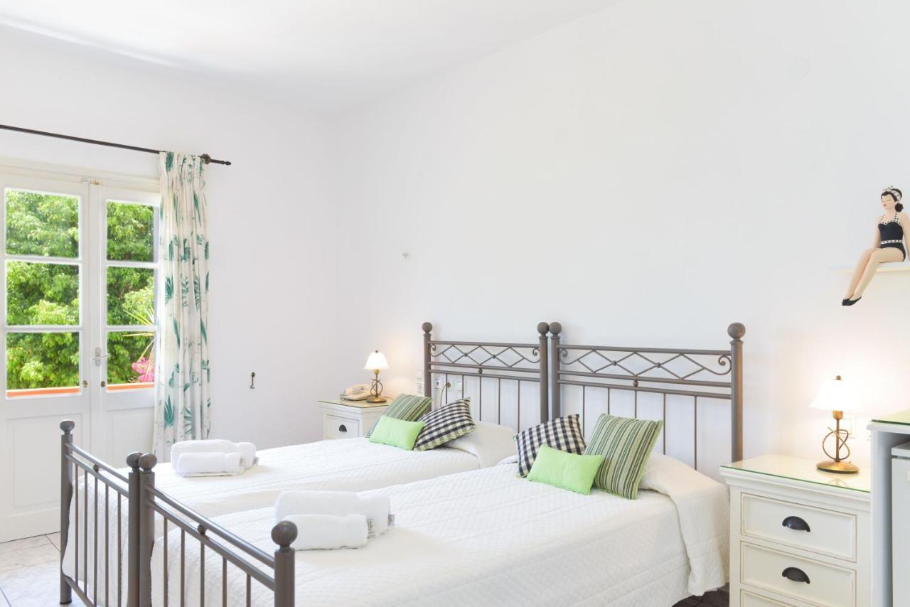 Hotel Efrosini Platis Gialos  Buitenkant foto